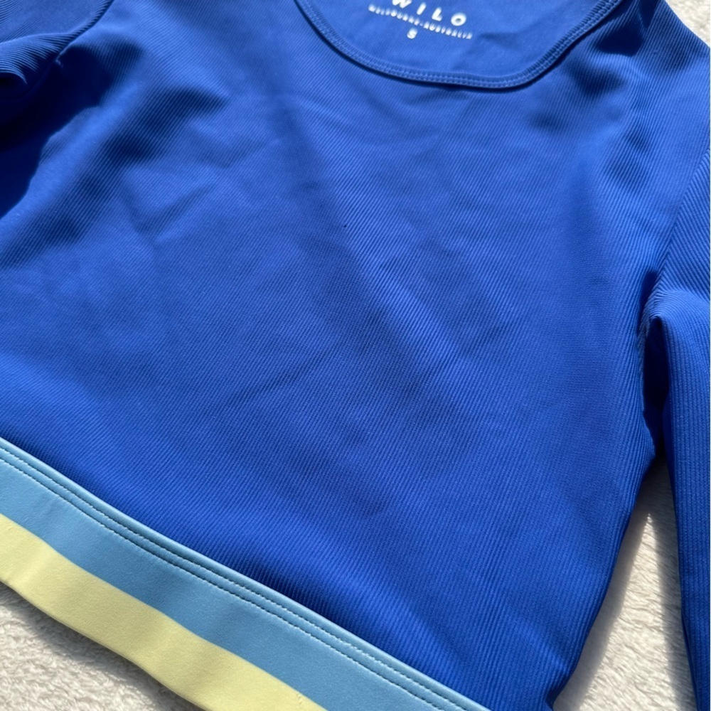 Cropped Long-Sleeve Athletic Top in Royal Blue - Picture 5 of 11